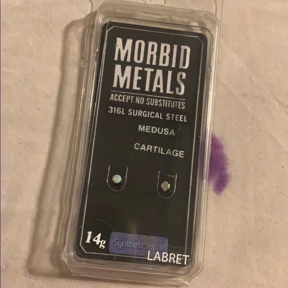 Medusa/labret/ cartlige